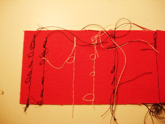 dlaczego maszyna do szycia robi pętelki